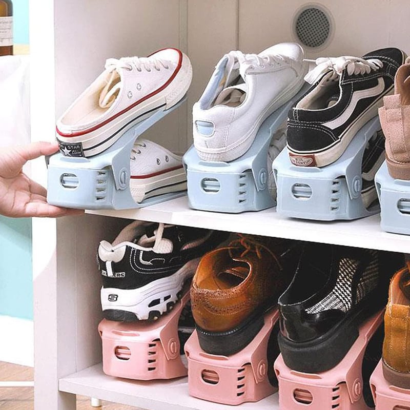 Adjustable shoe rack